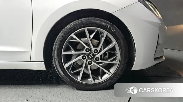 Hyundai The New Avante AD id 3778915 из Кореи 15