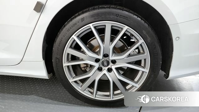 Audi A6 (C8) id 3859142 из Кореи 15