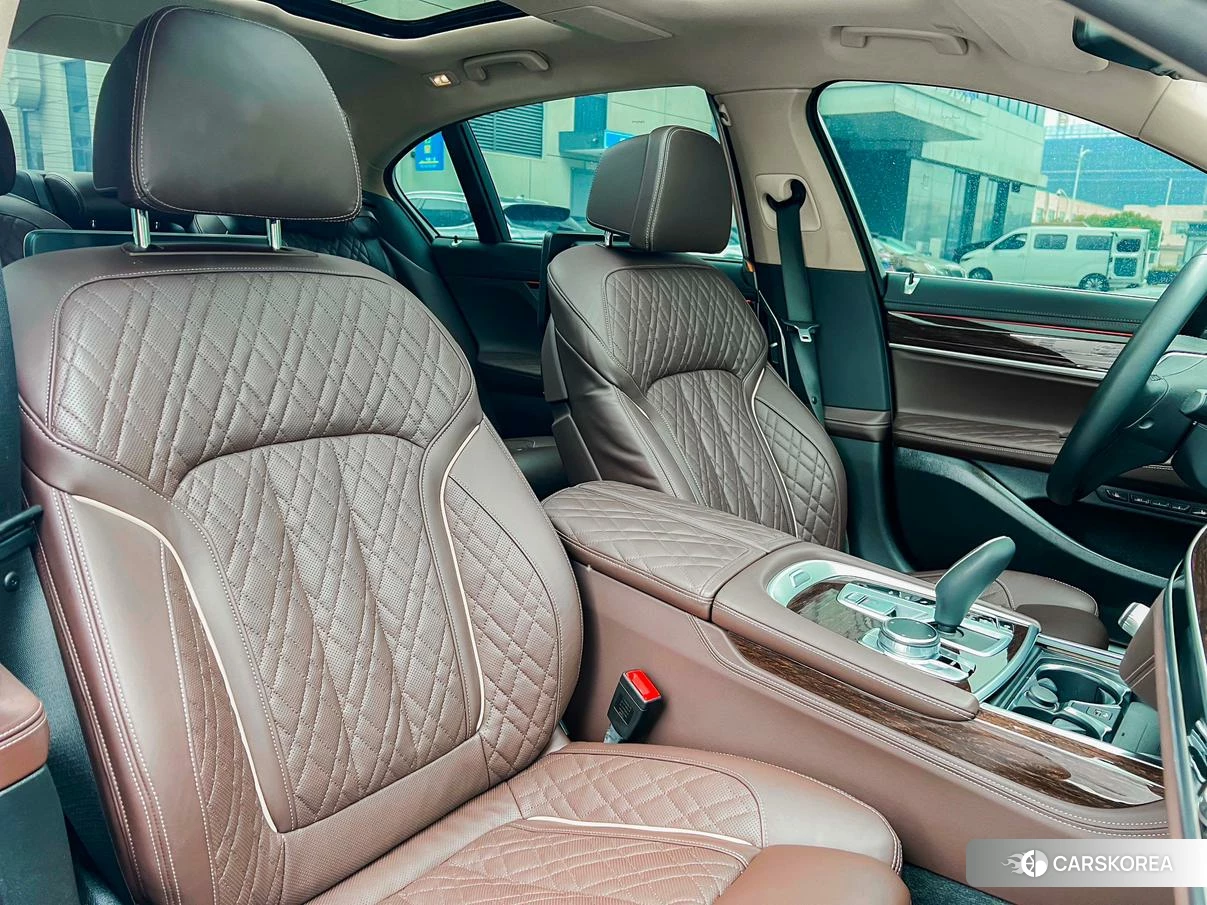 BMW 7 series 2021 Черный из Китая, фото 5