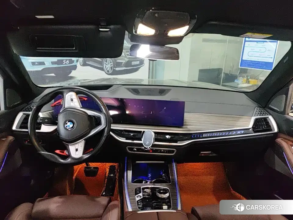 BMW X7 2023 Черный из Китая, фото 5