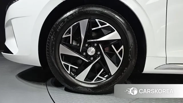 Hyundai The New Grandeur IG Hybrid id 2998767 из Кореи 15