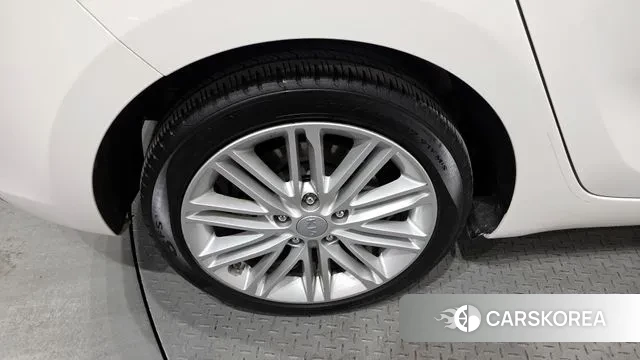 Kia The New Carens id 3474893 из Кореи 15