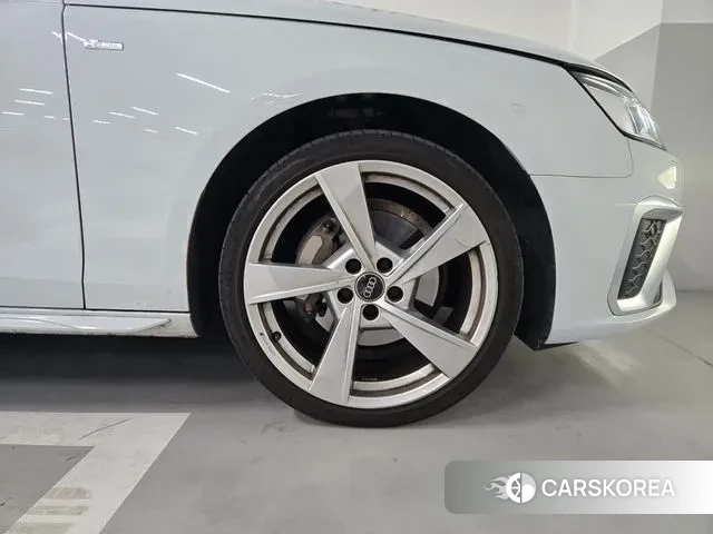 Audi A4 (B9) id 3503397 из Кореи 12