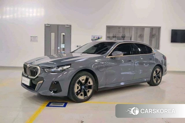 BMW i5 id 3908087 из Китая 9