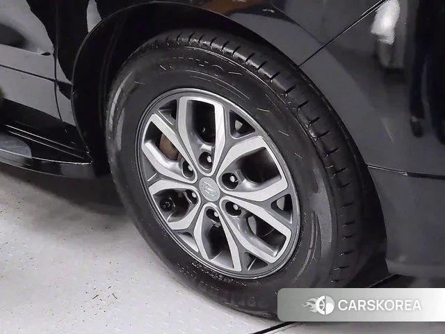 Hyundai The New Grand Starex id 3039298 из Кореи 15