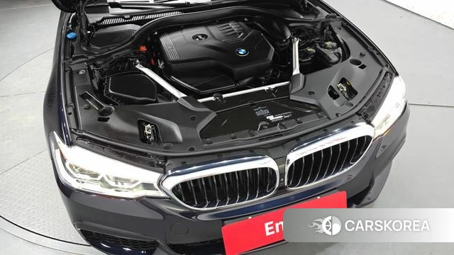 BMW 5 Series (G30) id 4625724 из Кореи 29