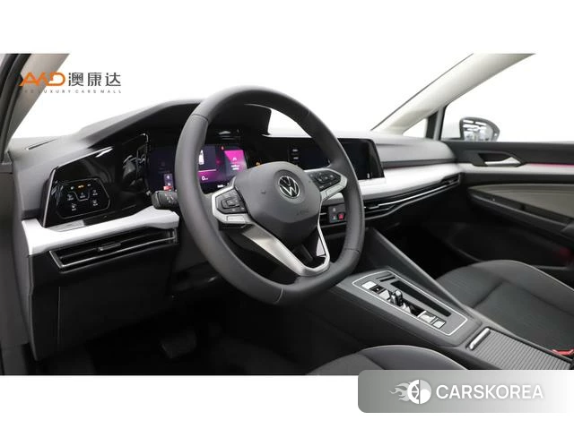 Volkswagen Golf 2024 Белый из Китая, фото 5