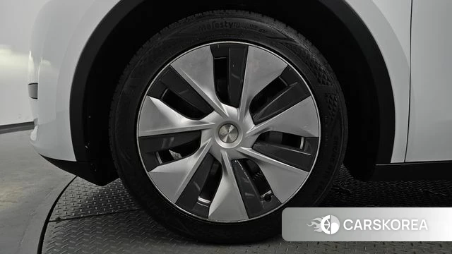 Tesla Model Y id 4571529 из Кореи 15