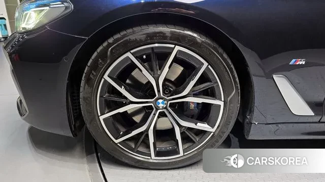 BMW 5 Series (G30) id 3348141 из Кореи 15
