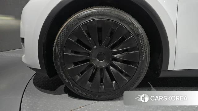 Tesla Model Y id 4871075 из Кореи 28