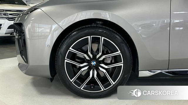 BMW 7 Series (G70) id 4493446 из Кореи 15