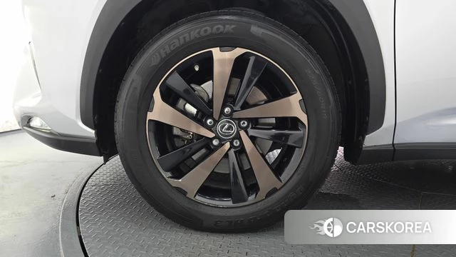 Lexus NX300h id 4397730 из Кореи 15