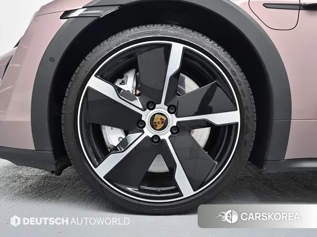 Porsche Taycan id 3317258 из Кореи 15