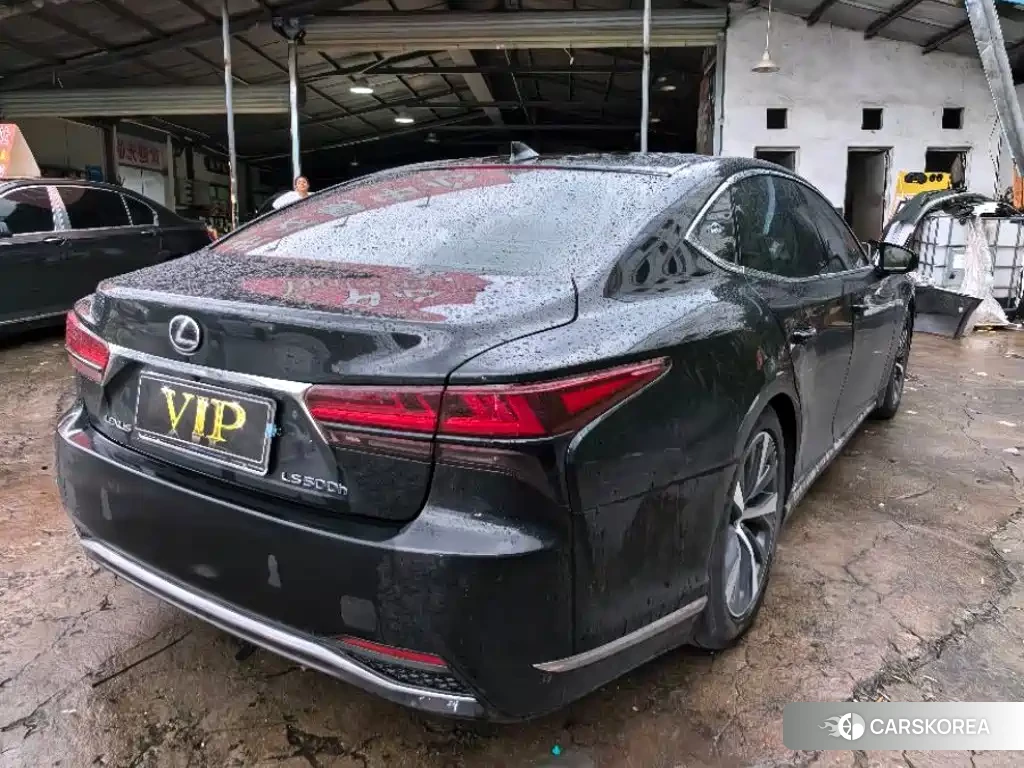 Lexus LS 2023 Черный из Китая, фото 6