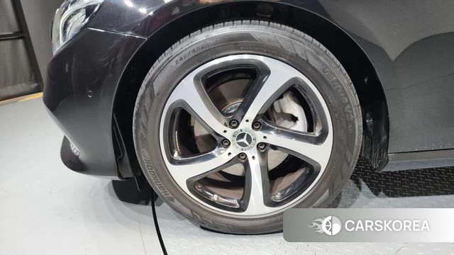 Mercedes-Benz E-Class W213 id 4317583 из Кореи 33