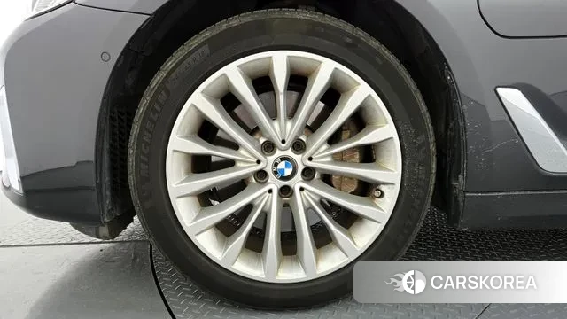 BMW 5 Series (G30) id 3263627 из Кореи 15