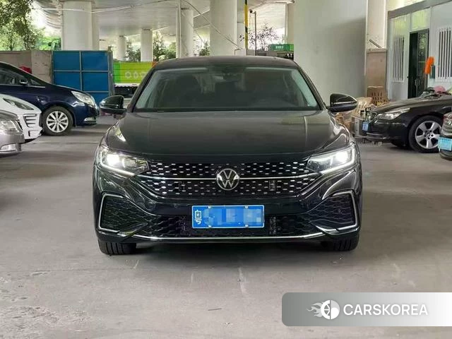 Volkswagen Passat 2022 Черный из Китая, фото 5