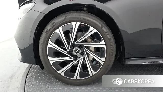 Mercedes-Benz E-Class W214 id 3684668 из Кореи 15