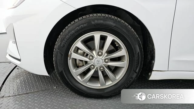 Hyundai The New Avante AD id 4196850 из Кореи 15