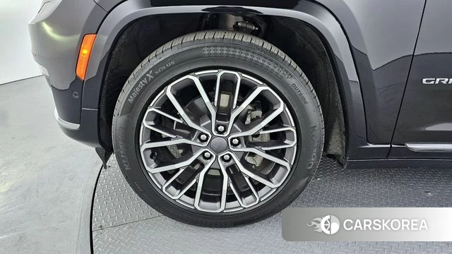 Jeep Grand Cherokee (WL) id 3839272 из Кореи 15