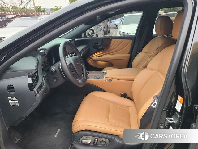 Lexus LS id 4241962 из Китая 7