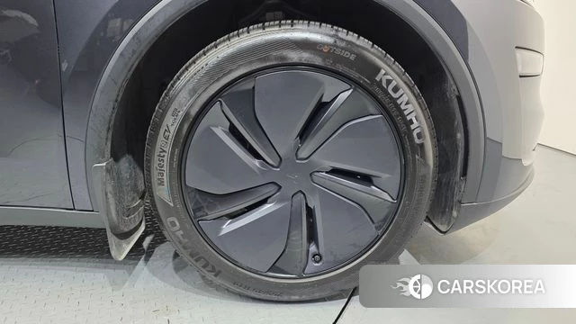 Tesla Model Y id 4353978 из Кореи 28
