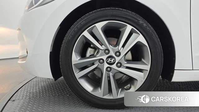 Hyundai Avante AD id 4197195 из Кореи 25