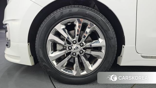 Kia The New Carnival id 4448110 из Кореи 15