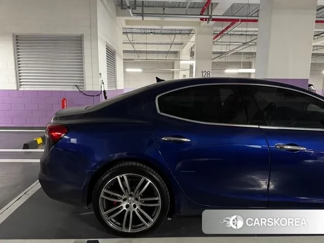 Maserati Ghibli id 3616415 из Кореи 7