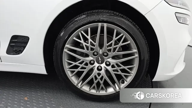 Genesis The New G70 id 3378129 из Кореи 15