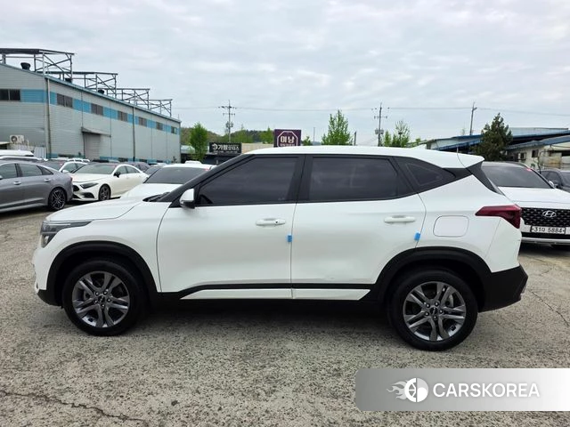 Kia Seltos id 4485736 из Кореи 15