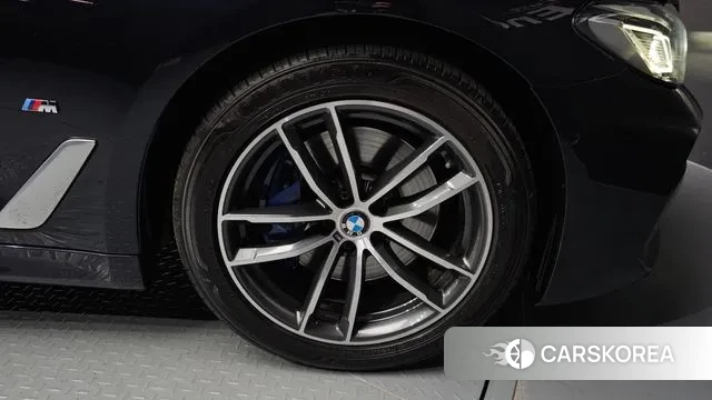 BMW 5 Series (G30) id 3349963 из Кореи 15