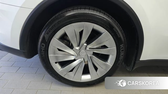 Tesla Model Y id 4474197 из Кореи 28