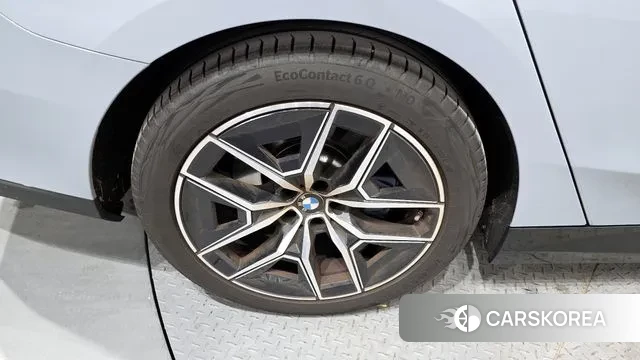 BMW 5 Series (G60) id 3466932 из Кореи 15