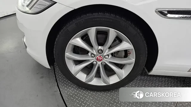 Jaguar XF (X260) id 3008968 из Кореи 15