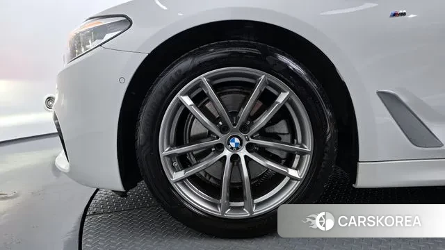 BMW 5 Series (G30) id 2976309 из Кореи 15