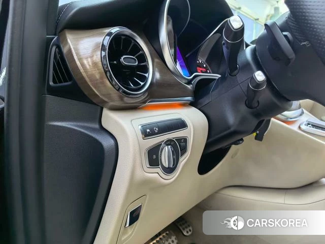 Mercedes-Benz V-class id 4221889 из Китая 14