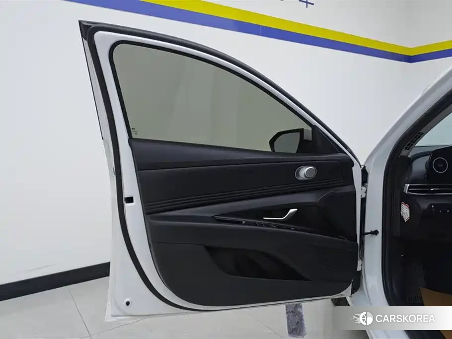 Hyundai Elantra id 4559613 из Китая 11