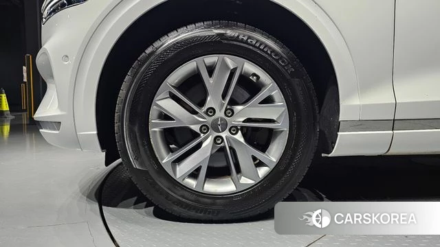 Genesis GV70 id 3915749 из Кореи 15