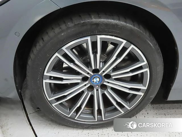 BMW 3 Series (G20) id 4641496 из Кореи 14