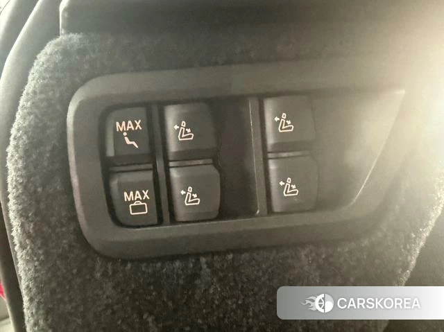 BMW X7 id 4256116 из Китая 16