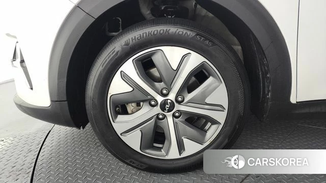 Kia Niro Plus id 3941016 из Кореи 15