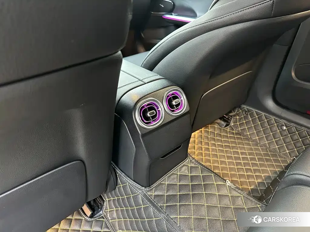 Mercedes-Benz C-class id 4654432 из Китая 21