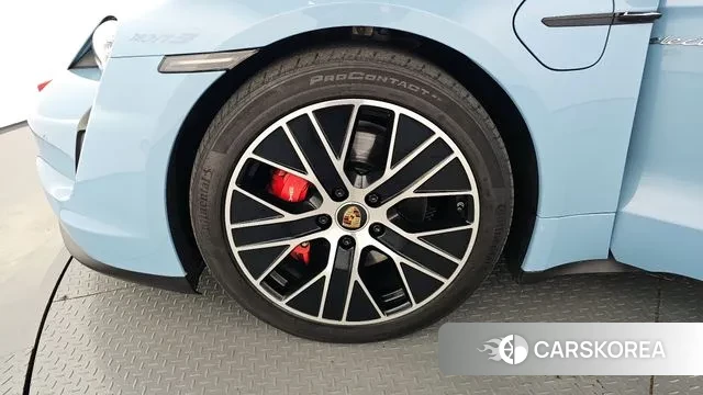 Porsche Taycan id 3264034 из Кореи 15