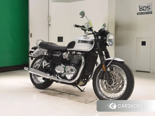 Triumph BONNEVILLE T120 2020 из Японии, фото 4