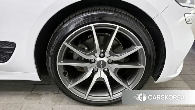 Genesis The New G70 id 3811851 из Кореи 15
