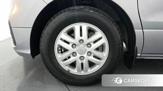 Hyundai The New Grand Starex id 4625418 из Кореи 25