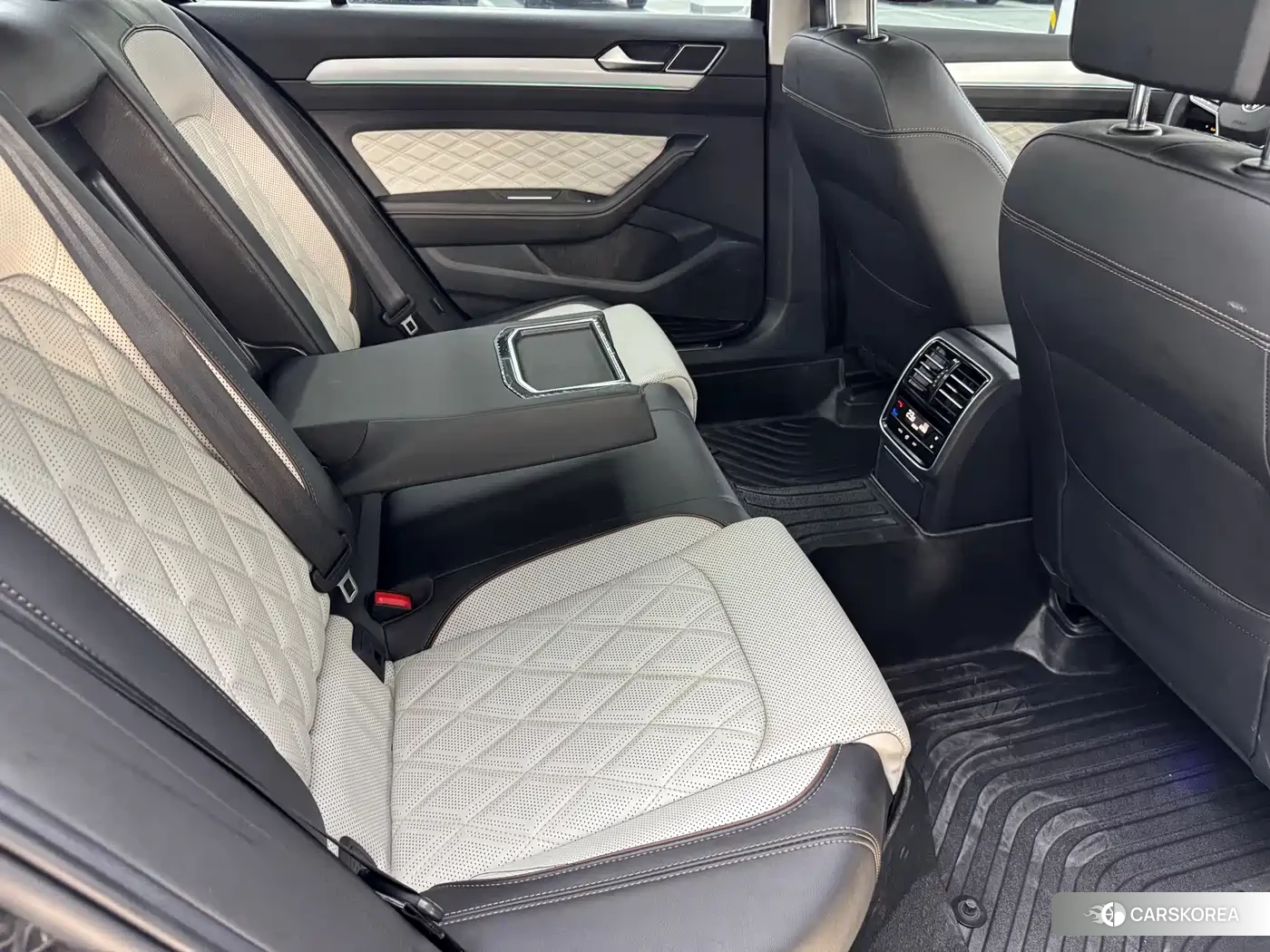 Volkswagen Magotan id 4649361 из Китая 9