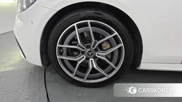 Mercedes-Benz E-Class W213 id 4609701 из Кореи 31
