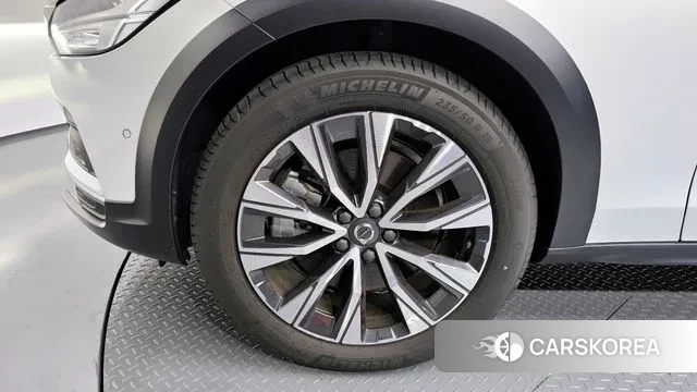 Volvo V90 Cross-Country id 2857648 из Кореи 15
